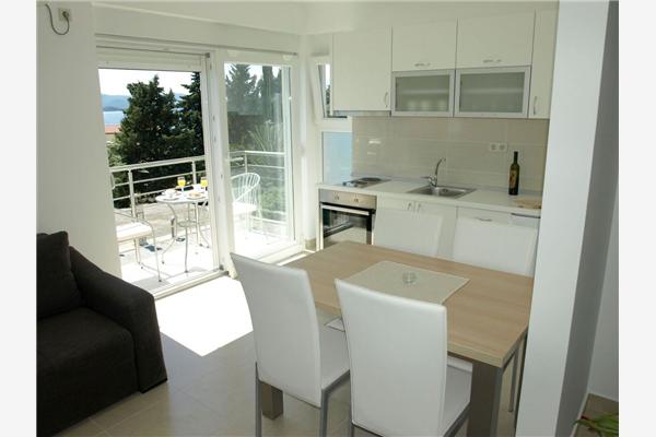 Apartment A6, for 5 persons