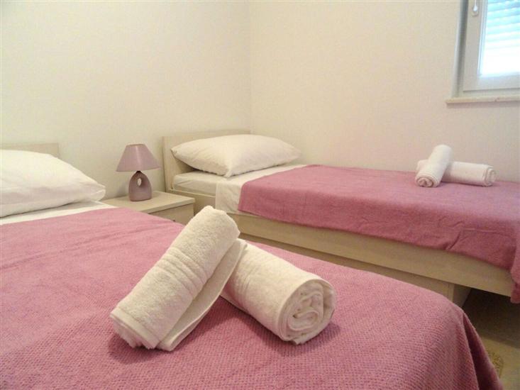 Apartment A6, for 5 persons