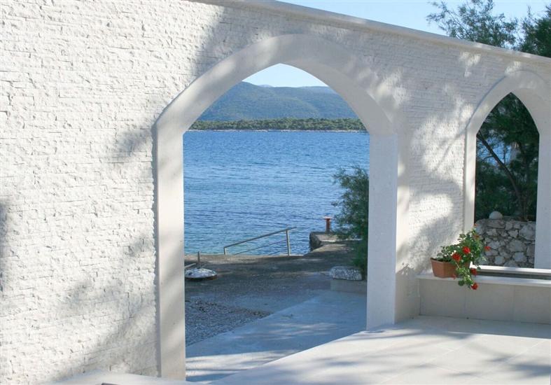 Apartment At the sea