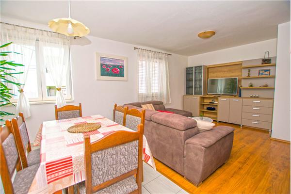 Apartment A1, for 6 persons