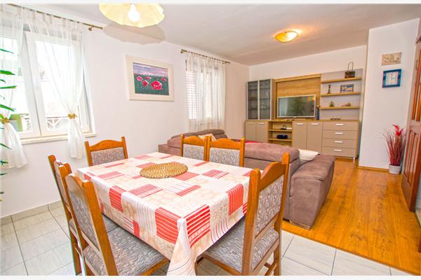 Apartment A1, for 6 persons
