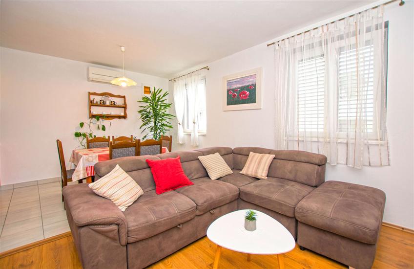 Apartment A1, for 6 persons