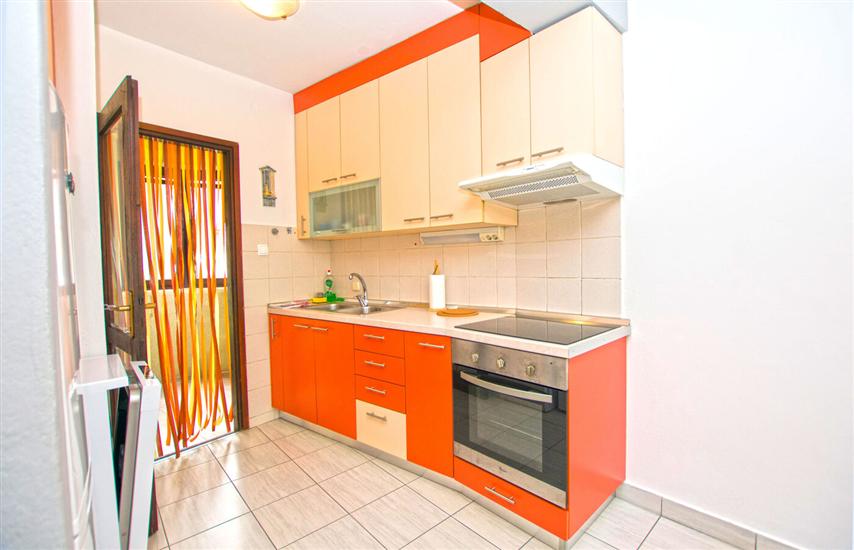 Apartment A1, for 6 persons