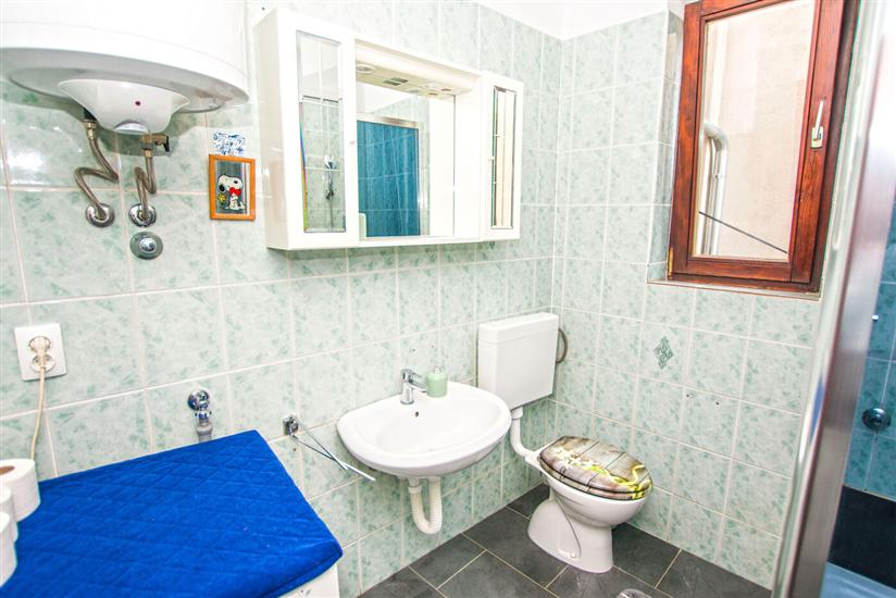 Apartment A1, for 6 persons