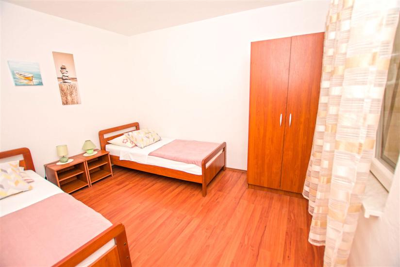 Apartment A1, for 6 persons