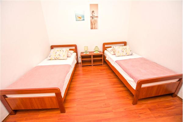 Apartment A1, for 6 persons