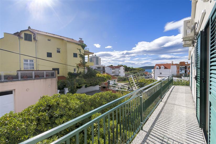 Apartment A3, for 8 persons