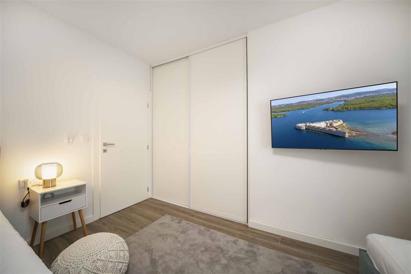 House K1, for 14 persons