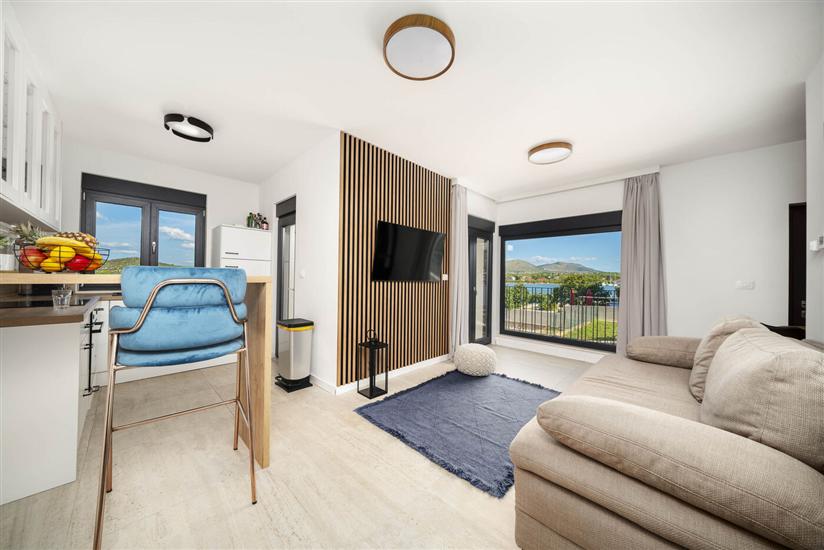 House K1, for 14 persons