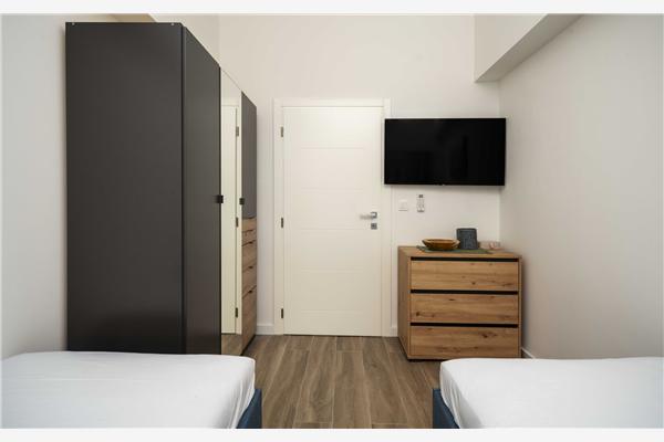 House K1, for 14 persons