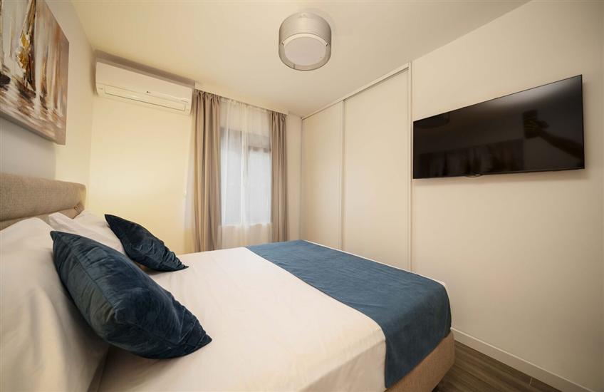 House K1, for 14 persons