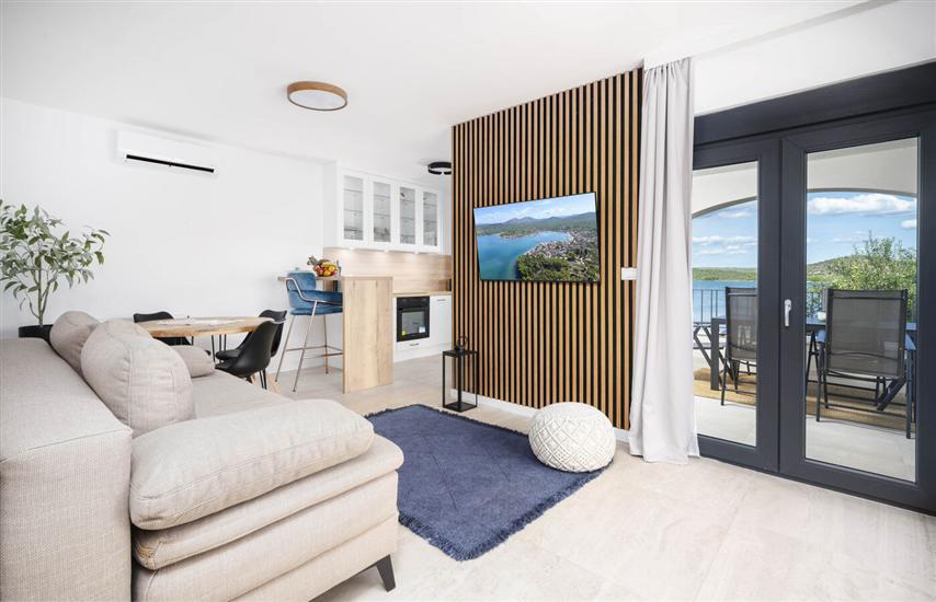 House K1, for 14 persons