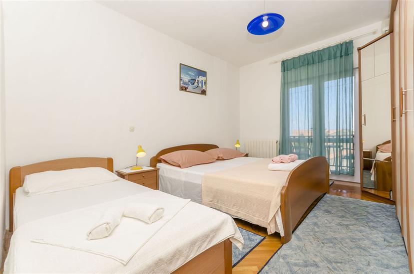 Apartment A1, for 5 persons