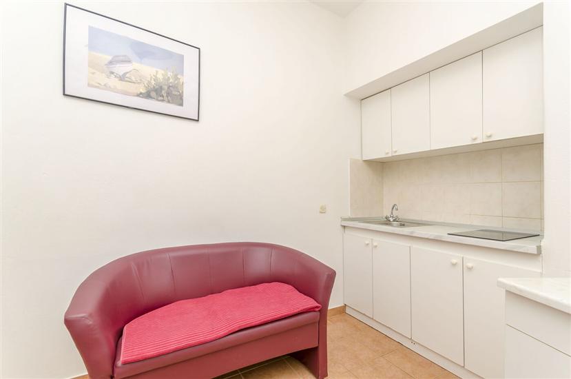 Apartment A1, for 5 persons