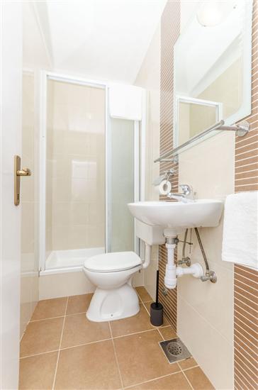 Apartment A2, for 9 persons