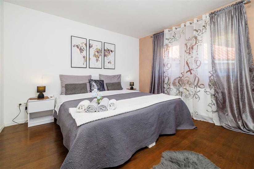 House K1, for 10 persons