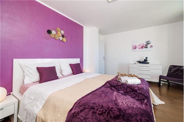 House K1, for 10 persons