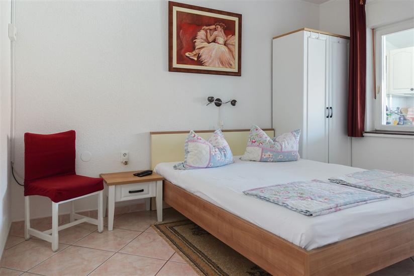 Apartment A1, for 3 persons