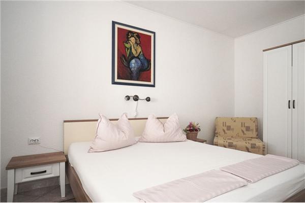 Apartment A2, for 3 persons