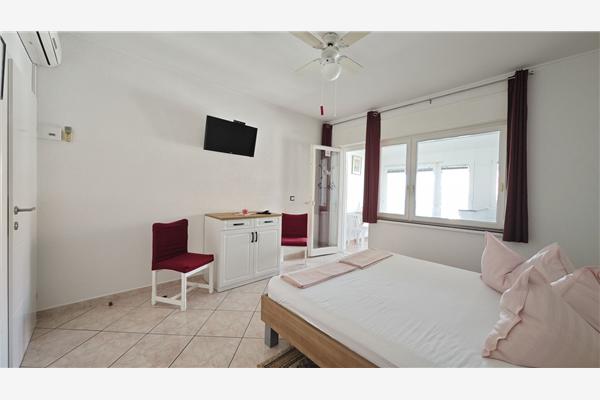 Apartment A2, for 3 persons