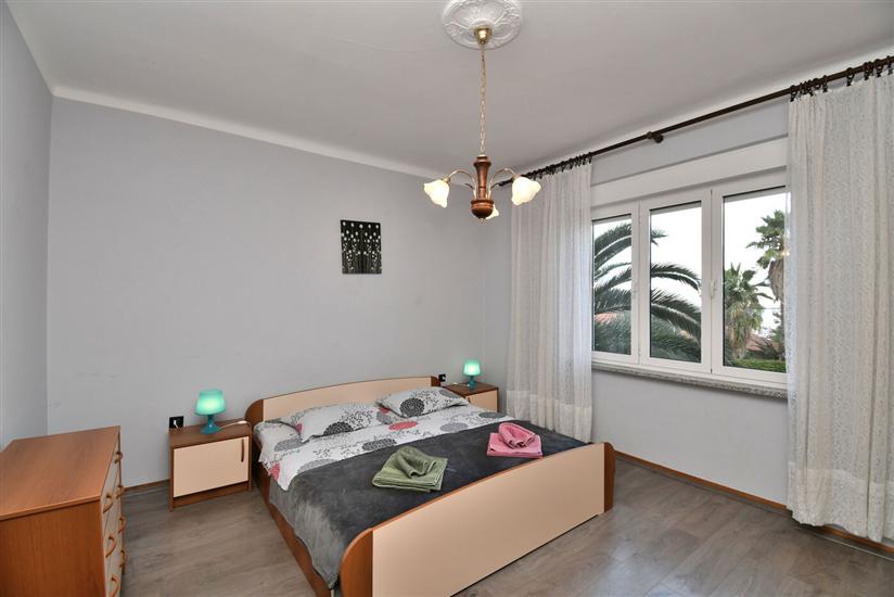 Apartment A1, for 8 persons