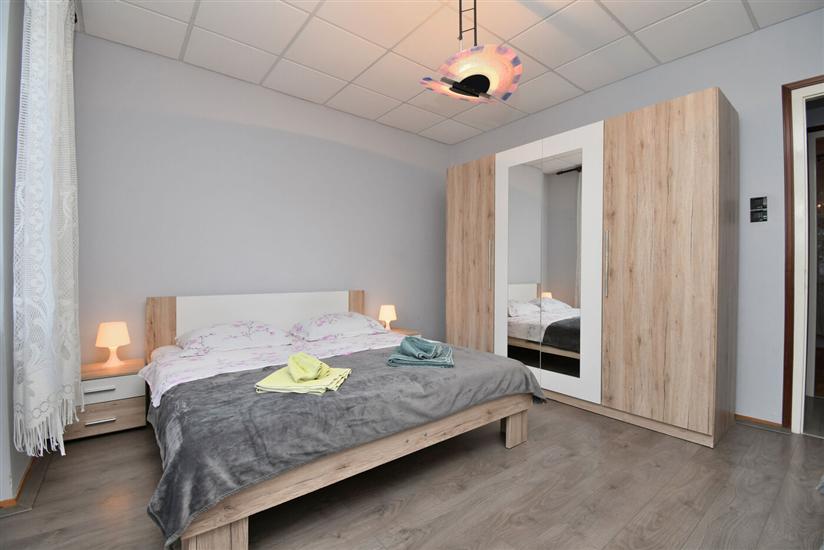 Apartment A1, for 8 persons