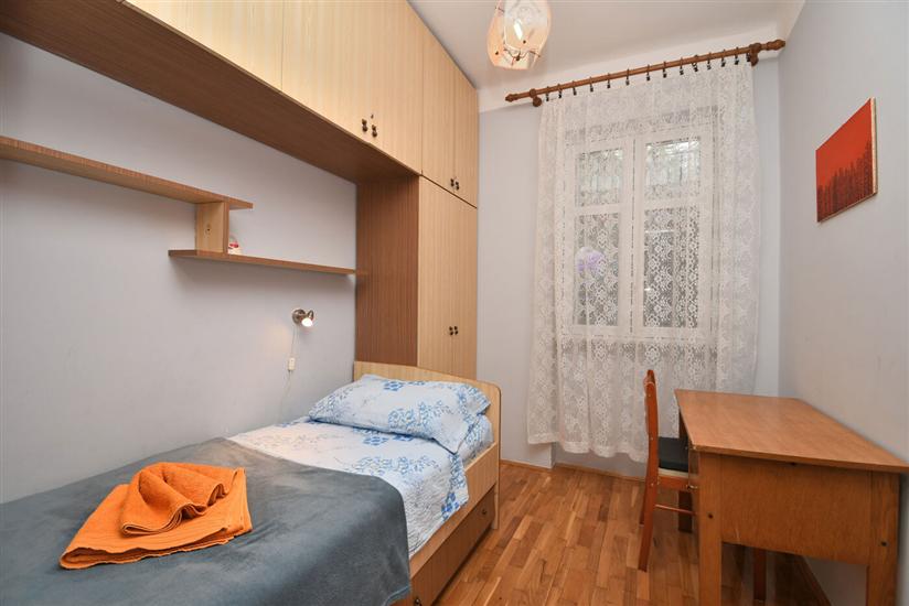Apartment A1, for 8 persons