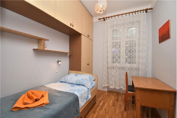 Apartment A1, for 8 persons