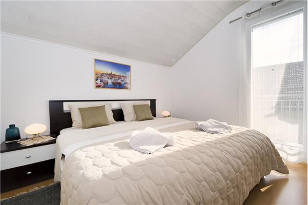 Apartment A1, for 5 persons