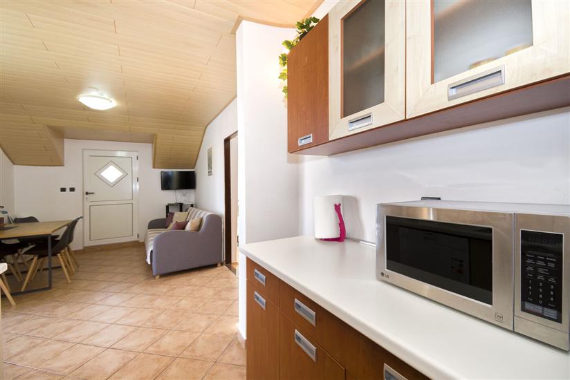 Apartment A1, for 5 persons