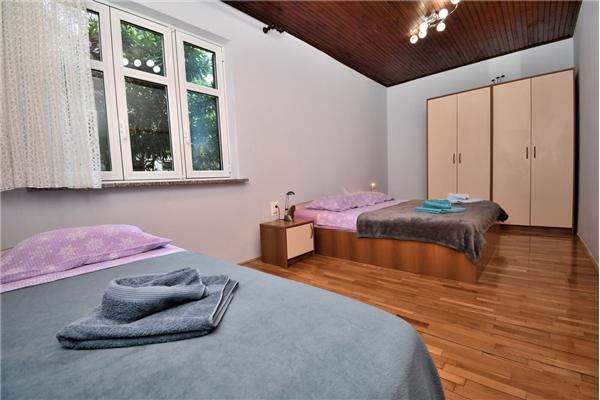 Apartment A1, for 8 persons