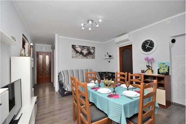 Apartment A1, for 8 persons