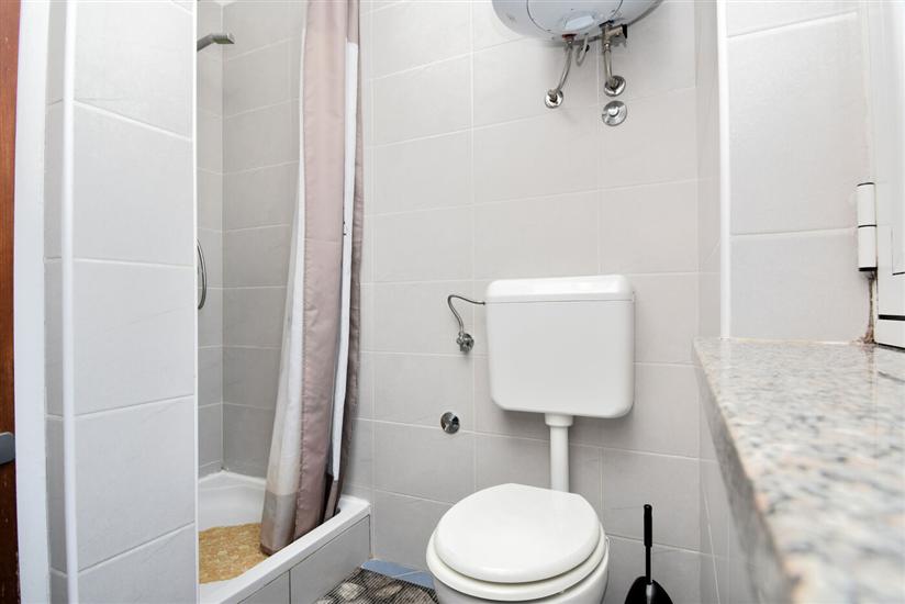 Apartment A1, for 8 persons