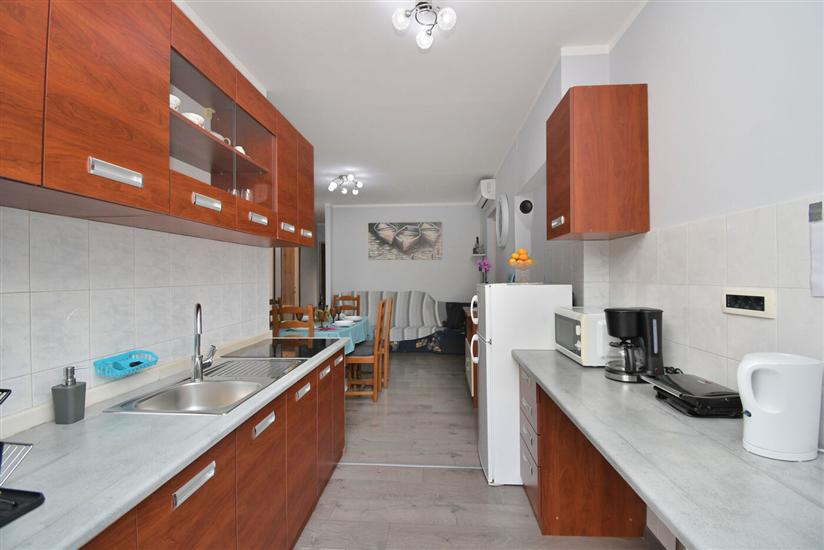 Apartment A1, for 8 persons
