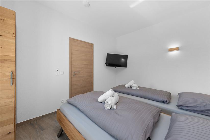 House K1, for 10 persons