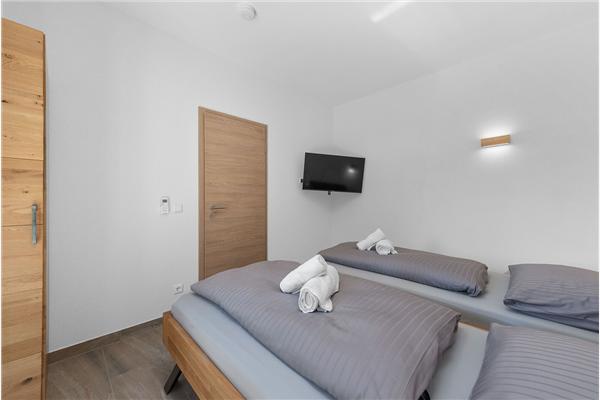 House K1, for 10 persons