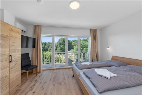 House K1, for 10 persons