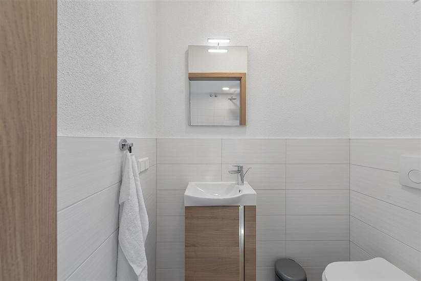 House K1, for 10 persons