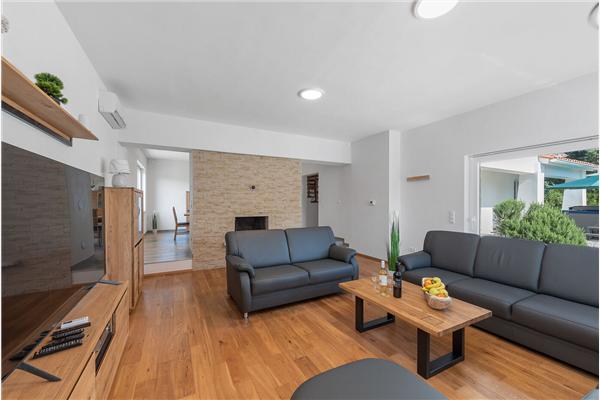 House K1, for 10 persons