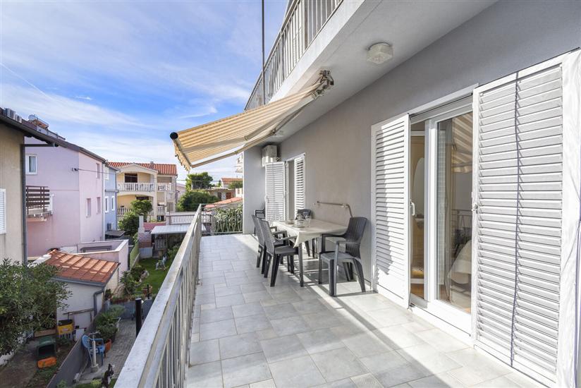 Apartment A2, for 5 persons