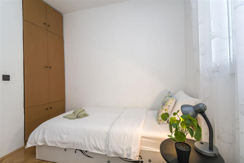 Apartment A2, for 5 persons