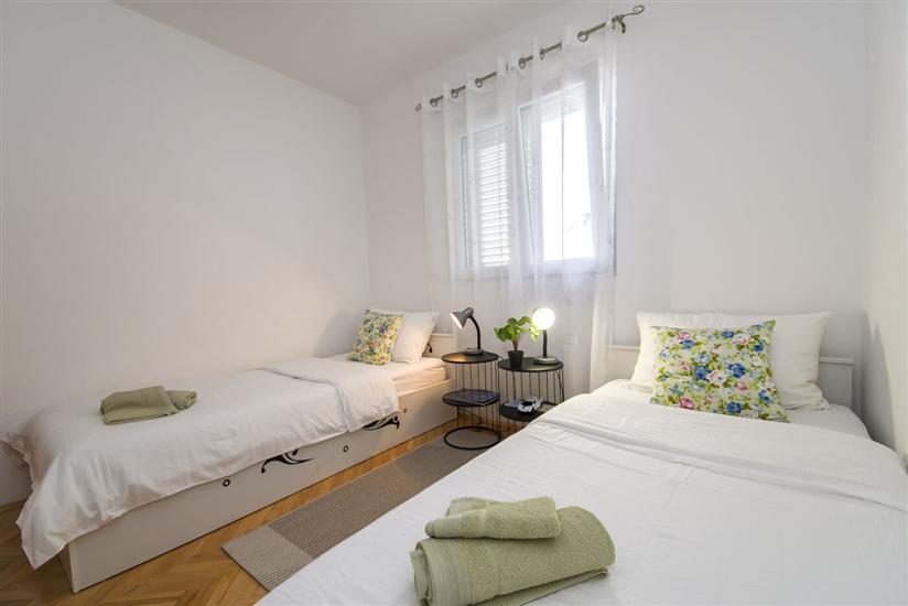 Apartment A2, for 5 persons