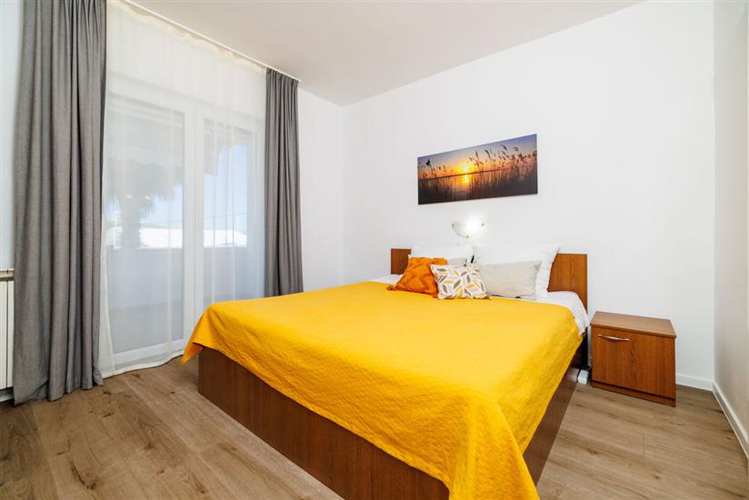 Apartment A2, for 5 persons