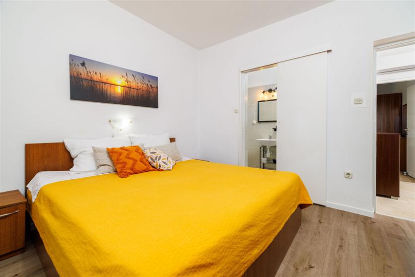 Apartment A2, for 5 persons