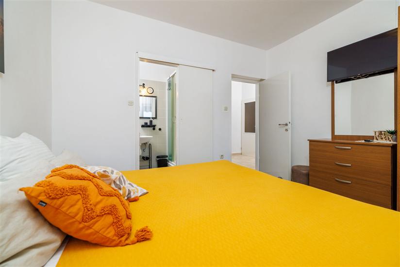 Apartment A2, for 5 persons