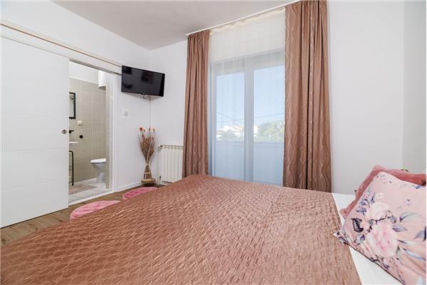 Apartment A2, for 5 persons