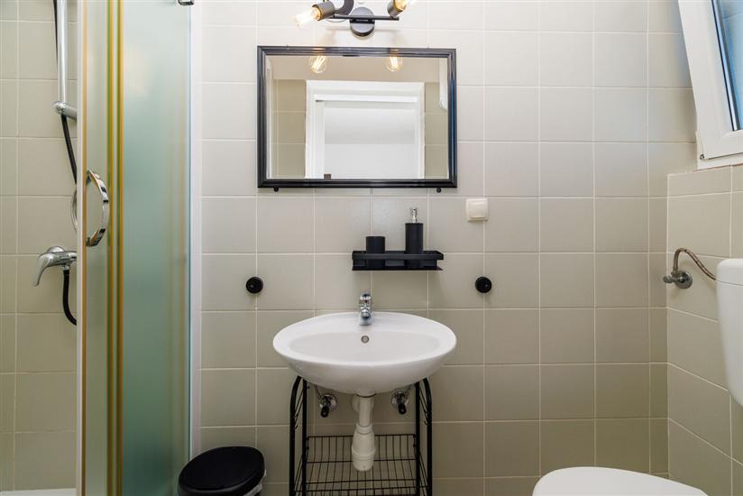 Apartment A2, for 5 persons