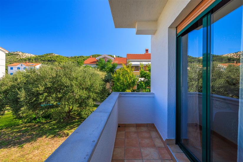 Apartment A2, for 5 persons