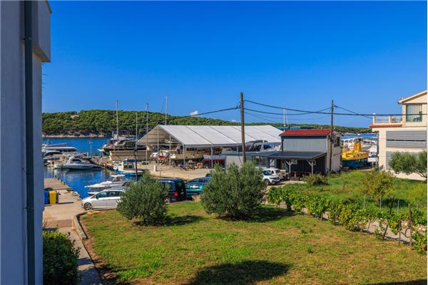 Apartment A2, for 5 persons