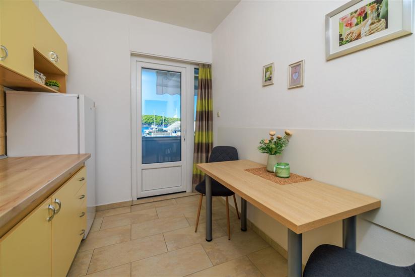 Apartment A2, for 5 persons